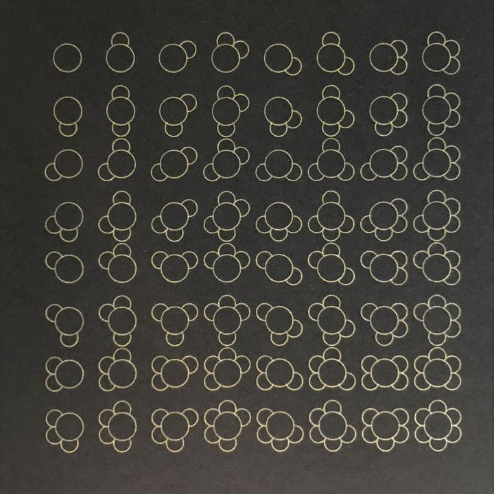 6 bits flowers with heart, gold on black, in sequence