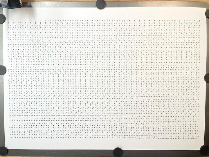 Bend wires, 10 lengths, 9 possible bends, black on white, in sequence